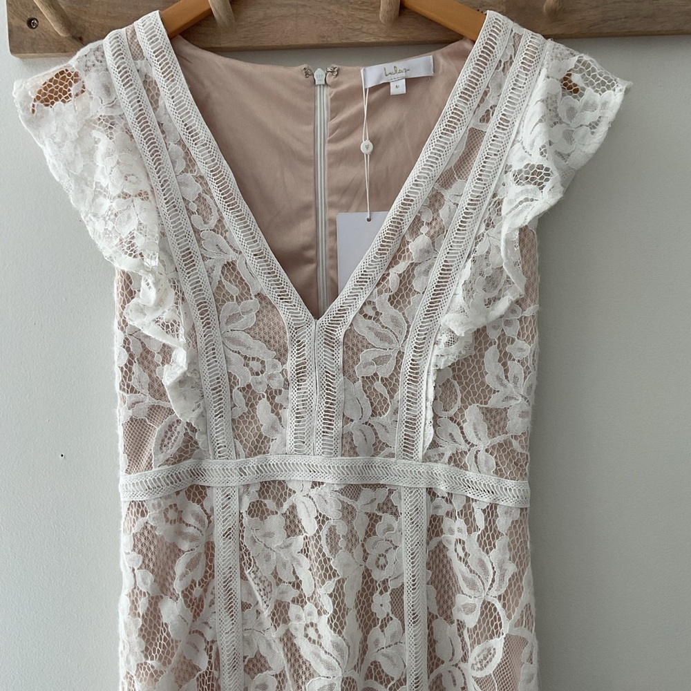 Lulus This Moment in Time White Floral Lace Ruffled V-Neck Maxi Dress NWT Medium - Picture 7 of 16